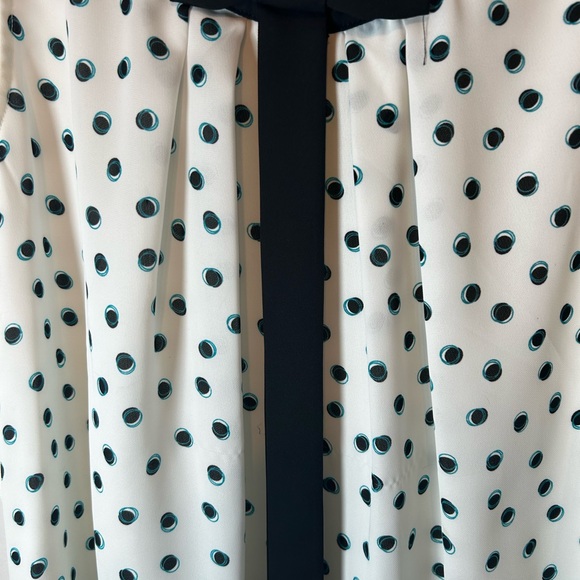 Elle Large Polka Dot Mom Core Preppy Blouse - Picture 2 of 7